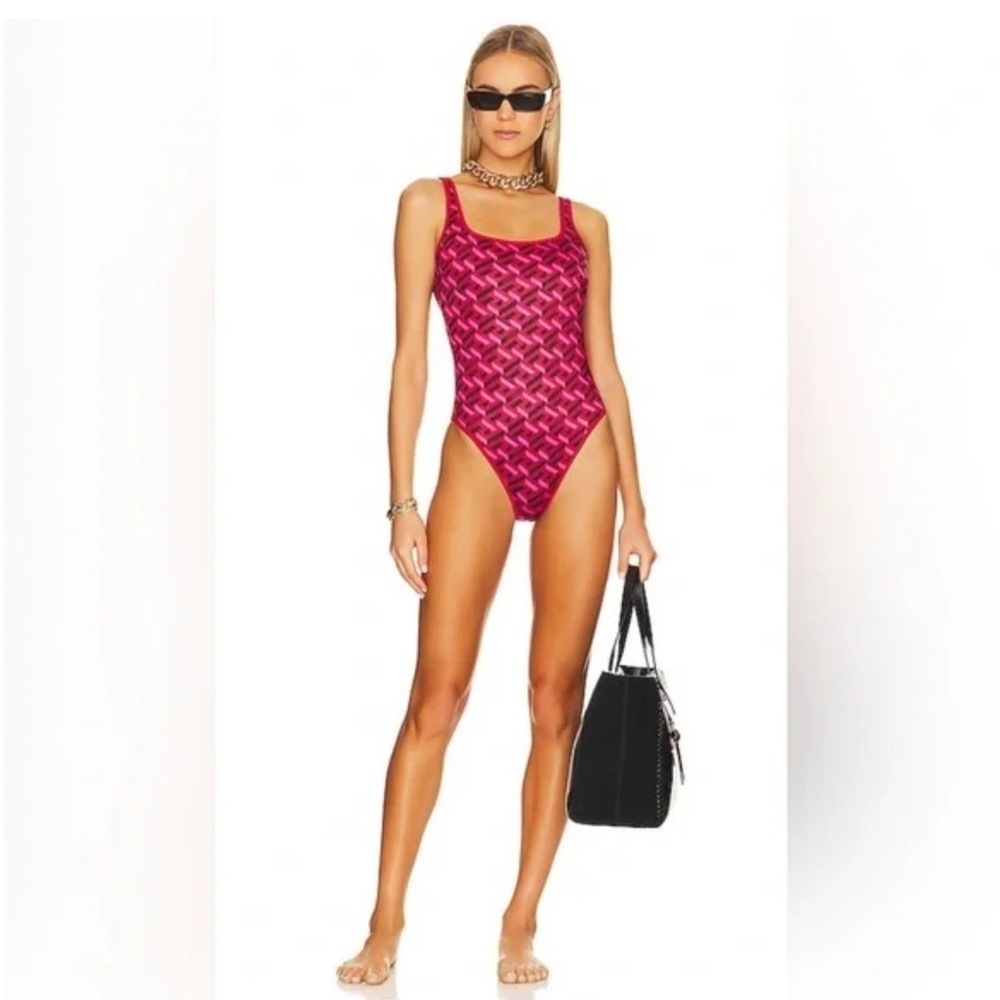Versace Versace 'La Greca' Reversible One Piece swimsuit size 4 - Picture 2 of 13
